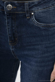 Ana jeans